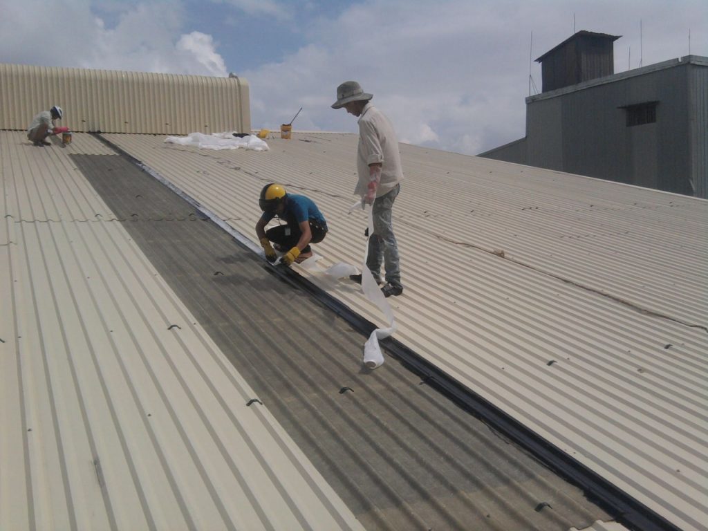 Bảo trì và sửa chữa mái tôn nhà xưởng tại Nhơn Trạch Đồng Nai