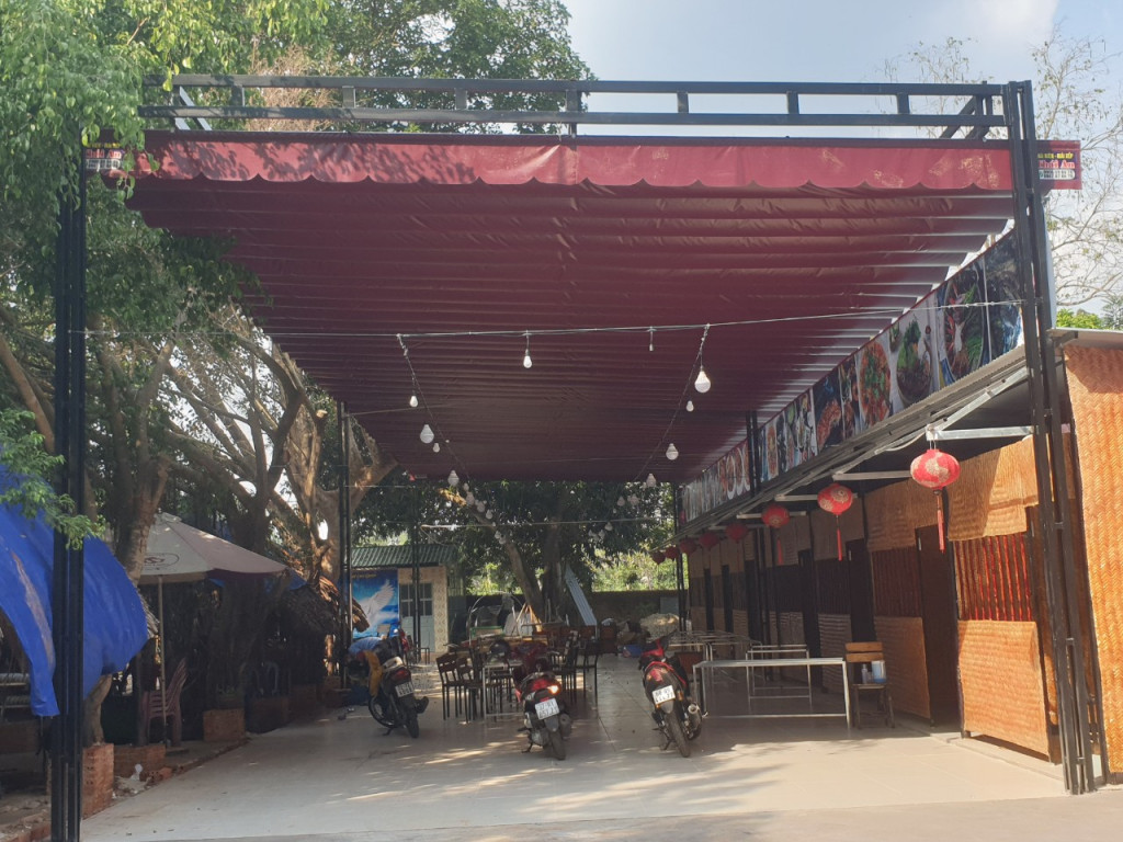 thi công mái che quán cafe tại Phước AN